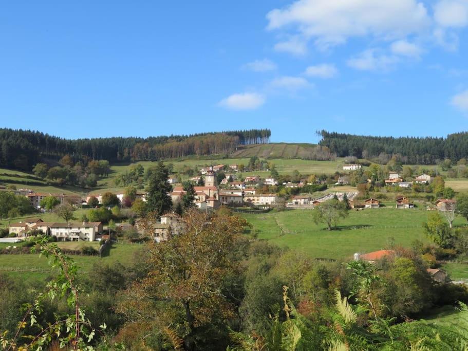 Joli Gite Rural Dans Un Havre De Paix Saint-Bonnet-le-Troncy Extérieur photo