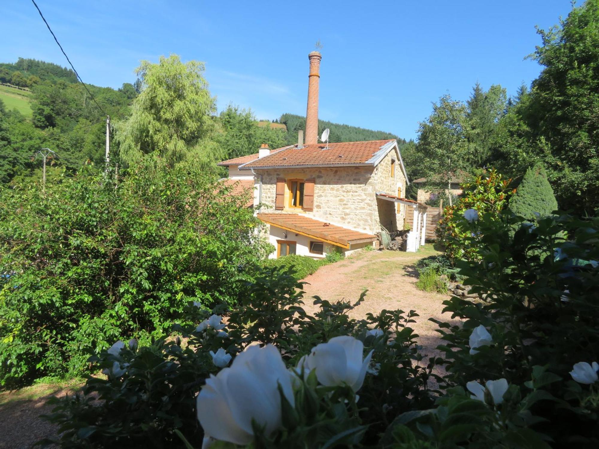 Joli Gite Rural Dans Un Havre De Paix Saint-Bonnet-le-Troncy Extérieur photo